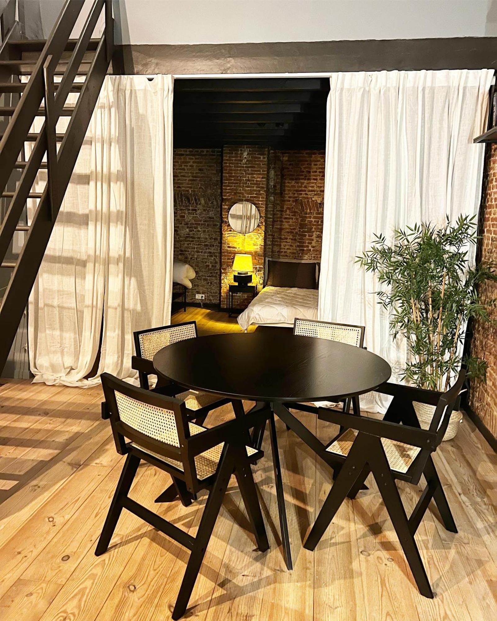 Appartement New Spacious Boutique Apartment's In The Center Of